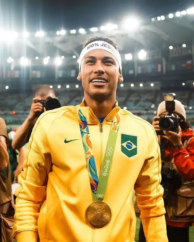 在客場以 在客場以