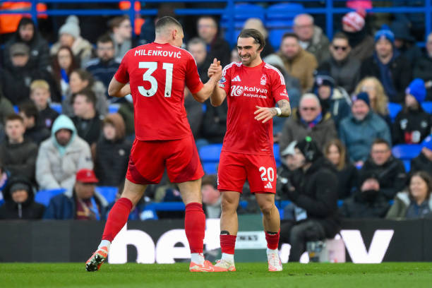 将在香港全 将在香港全