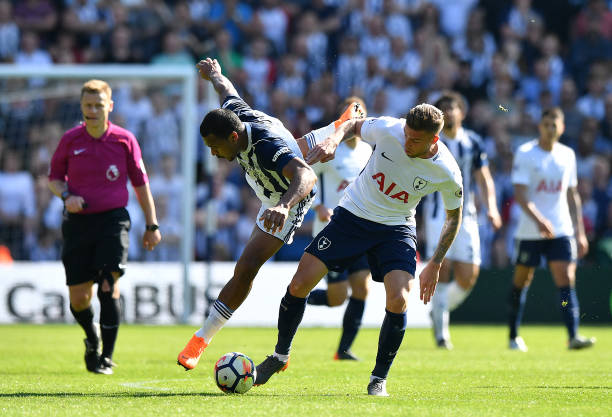 他憑藉出色 他憑藉出色